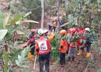 Nenek Emah Korban Tertimbun Longsor di Gegerbitung Belum Ditemukan