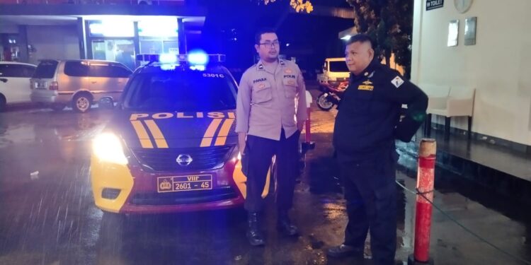 Polsek Cikole Gelar Patroli Malam Antisipasi Gangguan Kamtibmas Pasca Pilkada Serentak 2024