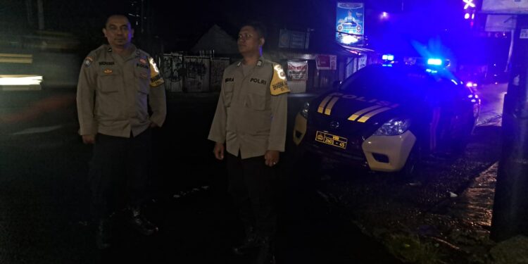 Polsek Cikole Gencarkan Patroli Malam Hari Pasca Pilkada Serentak