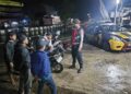 Antisipasi gukamtibmas malam hari, Patroli polsek baros sebar pesan kamtibmas