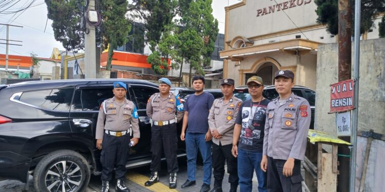 Berikan Rasa Aman, Polisi Lakukan Pengamanan Ibadah Rutin di Gereja  Pantekosta Sukabumi