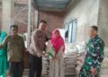 Polsek Cisaat Kawal Penyaluran Bantuan Beras Cadangan Pangan
