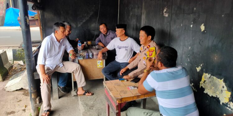 Wujud  Nyata Kedekatan POLRI Dengan Warga, Kapolsek Warudoyong Laksanakan Sambang