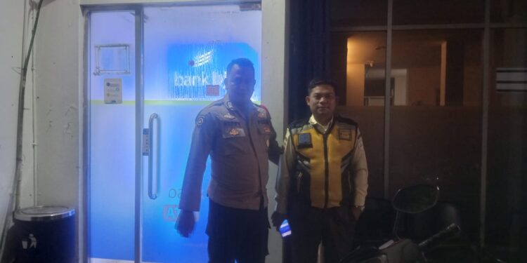 Jaga Kondusifitas Wilayah Jelang Natal dan Tahun Baru, Polsek Cisaat Tingkatkan Patroli