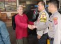 Lupa Arah Pulang, Lansia di Sukabumi Dipertemukan Polisi dengan Keluarganya