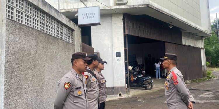 Polsek Warudoyong Sukabumi Amankan Kebaktian Umat Kristiani