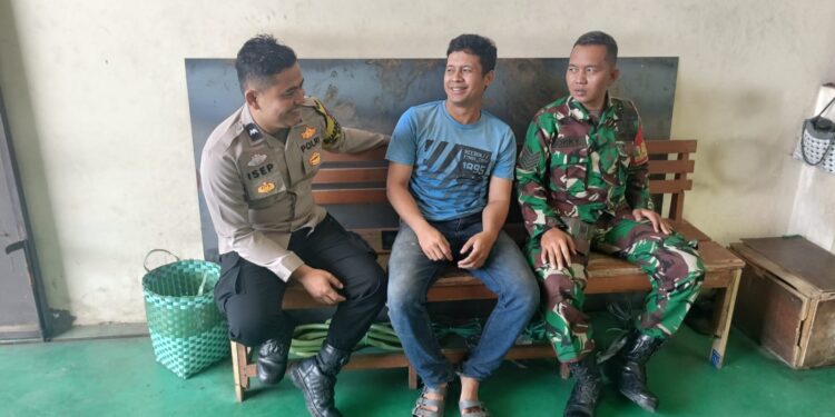 Dekati warga Bhabinkamtibmas Sambangi Warga dan Berikan Imbauan Kamtibmas