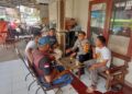 Bhabinkamtibmas Kelurahan Babakan melaksanakan kegiatan sambang warga di wilayahnya