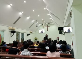 Polsek Lembursitu Laksanakan Pengamanan Ibadah dalam Program “Minggu Kasih”
