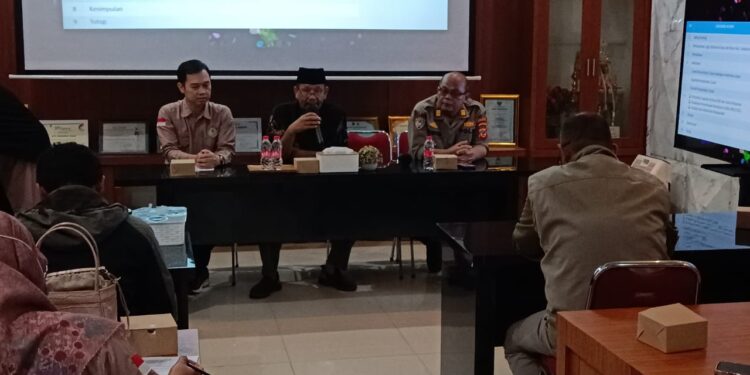 Panit Binmas Polsek Cisaat hadiri Lokakarya Mini Lintas Sektor Puskesmas Cisaat Tahun 2025