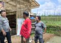 Bhabinkamtibmas Polsek Sukaraja Sambangi Peternakan Burung Puyuh, Dukung Program Ketahanan Pangan