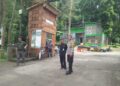 Personil Polsek kadudampit Melaksanakan giat Patroli tempat wisata situgunung.