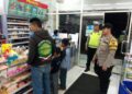 Patroli Strong Point Malam Sambangi Obyek Vital Dan Dialogis Dengan Masyarakat Wujudkan Situasi Kamtibmas Yang Aman Wilayah Polsek Sukalarang