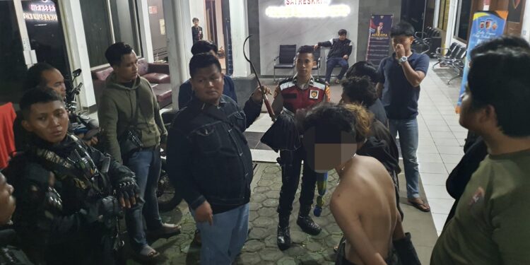 Tim Macan Bintana Polres Sukabumi Kota Gagalkan Aksi Tawuran, 2 Buah Sajam Diamankan