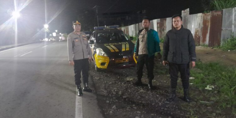 Antisipasi Gukamtibmas, anggota patroli  Polsek Warudoyong Polres Sukabumi Kota Gencar Laksanakan Patroli Malam Hari.