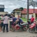 Kapolsek Citamiang Beserta Jajaran Bagi-Bagi Takjil Gratis Kepada Masyarakat