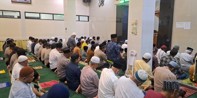 Kapolsek Citamiang Laksanakan Safari Ramadhan dan Tarling, Ajak Warga Jaga Kamtibmas
