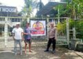 Sambut Hari Raya Idul Fitri, Polsek Cibeureum Pasang Spanduk Hotline Mudik Polri 110 dan “Mudik Aman Keluarga Nyaman”