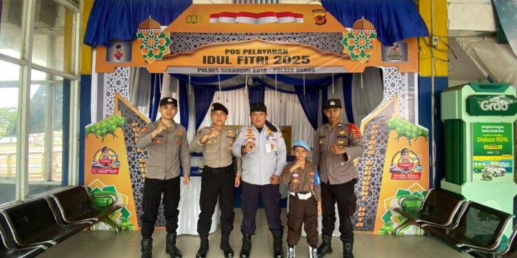Sinergitas Mudik Aman Keluarga Nyaman. Polsek Baros Berikan Pelayanan Polri Kepada Pemudik Lebaran 2025