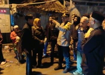 Kapolsek Kebonpedes Pimpin Patroli Malam Takbir Jelang Hari Raya Idul Fitri 2025