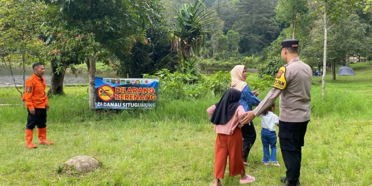Antisipasi Lonjakan Pengunjung, Pospam Wisata Situgunung Sukabumi Siagakan Personel di Beberapa Titik
