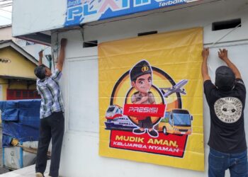 Polsek Cisaat  Sosialisasikan ‘Mudik Aman, Keluarga Nyaman’ dan Tag Line 110