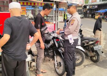Ciptakan Situasi Kamtibmas Libur Lebaran yang Kondusif Polsek Baros Efektikan Mudik Aman Keluarga Nyaman dan Hotline 110