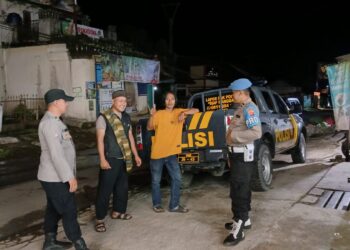 Pastikan Sitkamtibmas Aman Jelang Lebaran Idul Fitri 1446 H, Polsek Sukalarang Intensifkan Patroli Rutin Malam Hari
