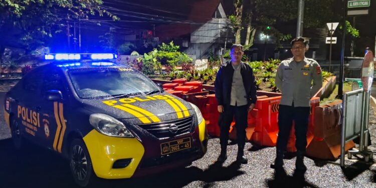 Samapta Polsek Cikole Tingkatkan Patroli Di Malam Hari