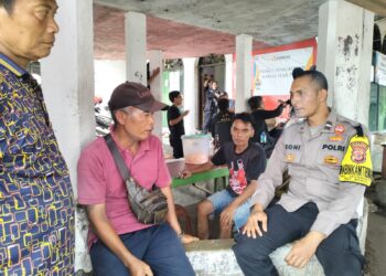 Dekatkan Dan Jalin Kekeluargaan, Bhabinkamtibmas Sambang Warga Beri Himbauan Kamtibmas