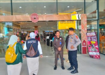 Pantau wisata akhir Weekend Idul Fitri, Polsek Sukabumi laksanakan patroli.