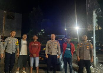 Polsek Lembursitu Patroli Sambang Warga Ajak Jaga Kamtibmas Kondusif