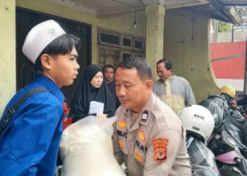 Jum’at Berkah. Polsek Baros Peran Aktif pendistribusian Infaq beras ke Pesantren