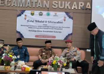 PLH Kapolsek Sukaraja Polres Sukabumi Kota AKP Hendra Gunawan, menghadiri kegiatan Halal bihalal tingkat Kecamatan Sukaraja