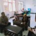 Sinergitas TNI – POLRI, Bhabinkamtibmas dan Babinsa Laksanakan Sambang ke Kantor Kelurahan