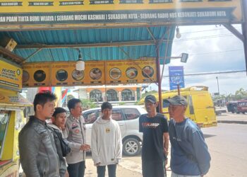 Patroli Dialogis Siang Hari, Anggota samapta  Polsek Lembursitu Sambangi Warga