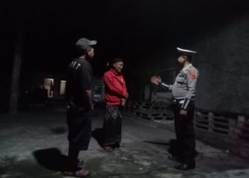 Unit Lalu Lintas Polsek Sukaraja Polres Sukabumi Kota terus mengintensifkan kegiatan patroli dan himbauan keselamatan