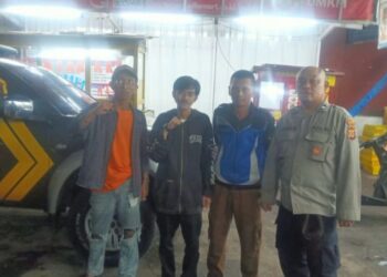Antisipasi  Kejahatan  Polisi Melakukan Patroli Himbauan Kepada Masyarakat Yang sedang beraktivitas