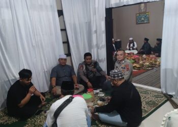 demi terwujudnya situasi kamtibmas yang aman dan kondusif, Bhabinkamtibmas Polsek Sukaraja memberikan pesan-pesan kamtibmas.