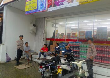 Patroli mobile rutin Polsek Kadudampit antisipasi gangguan kamtibmas di wilayah hukum polsek kadudampit