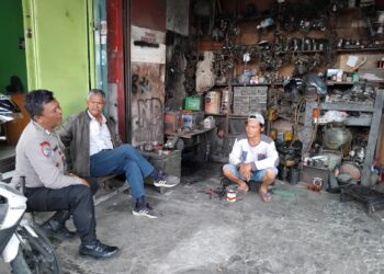 Bhabinkamtibmas selalu hadir di tengah tengah masyarakat