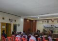 Pastikan Tepat Sasaran Bhabinkamtibmas Polsek Cireunghas Monitoring Penyaluran Insentif Anggota Sat Linmas Linmas