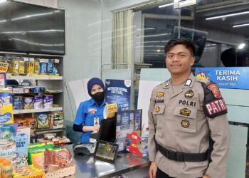Patroli sambang Alfamart dan Indomart beri himbauan kamtibmas