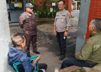 Bhabinkamtibmas Polsek Cikole Laksanakan Sambang Dengan Satpam
