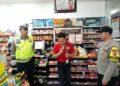 Patroli Malam Polsek Sukalarang Sambangi Objek Vital dan Lakukan Dialogis untuk Wujudkan Kamtibmas Aman