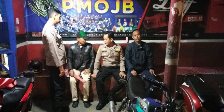 Patroli Sambang Obyek Vital dan Strong Point Malam Dialogis dengan Masyarakat Wujudkan Situasi Kamtibmas yang Aman