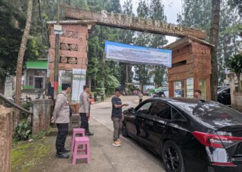 Patroli Mobile Rutin Polsek Kadudampit Antisipasi Gangguan Kamtibmas di Wilayah Hukum Polsek Kadudampit