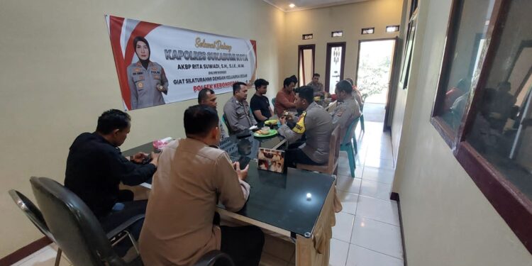 Polsek Kebonpedes Lakukan Evaluasi Kinerja Anggota dan Situasi Kamtibmas Selama 1 Bulan Terakhir
