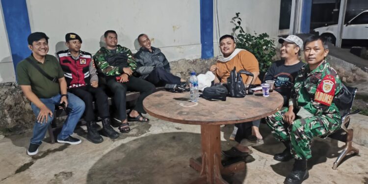 Pastikan Hari Buruh Kondusif, Sinegritas TNI Polri Polsek Baros Laksanakan Patroli Gabungan
