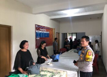 Polsek Cireunghas Pengamanan Ibadah Kebaktian Minggu di Wisma Oikumene Sukabumi.